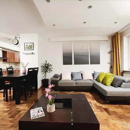 Lumina Spacious Apartment Near The Railway Station Varšava Exteriér fotografie